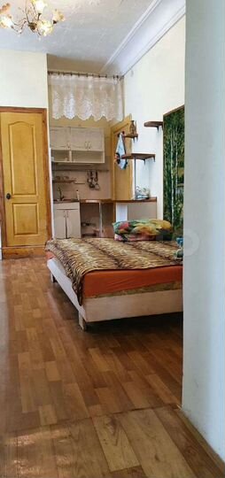 Комната 20 м² в 5-к., 1/2 эт.