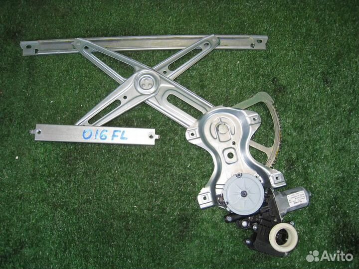 Стеклоподъемник передний левый Toyota Auris E18 2