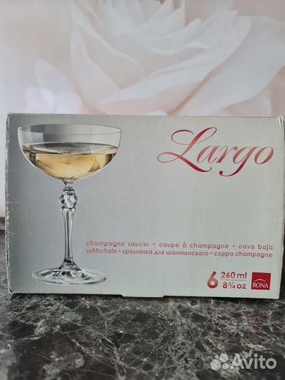 Бокалы для шампанского