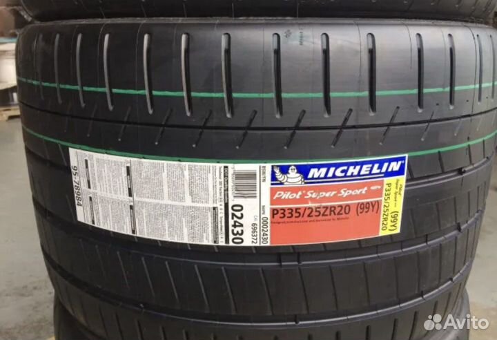 Michelin Pilot Super Sport 335/25 R20