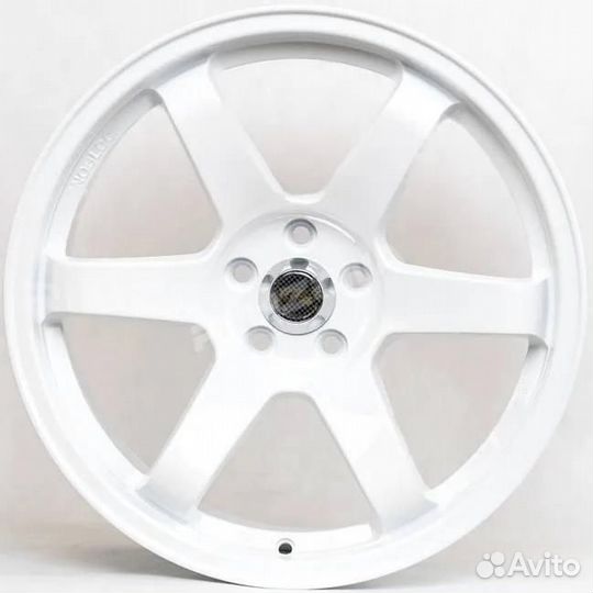 Литой диск rays R17 5x114.3. Стильный бренд