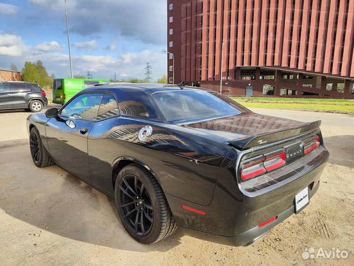 Dodge Challenger 5.7 AT, 2021, 15 000 км