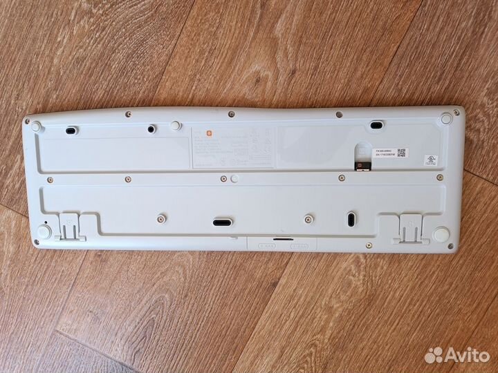 Продам беспроводную клавиатуру k270