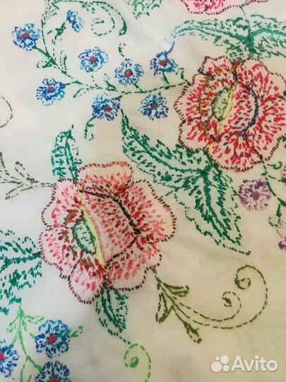 Подзор ручной вышивки