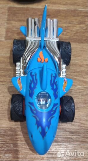 Машина Hot Wheels Action Sharkruiser 62002