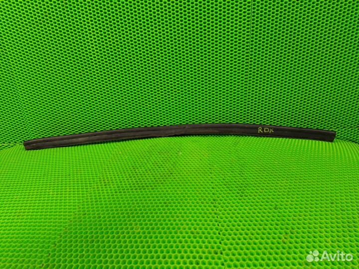 Резинка арки колеса, крыла правая Acura Rdx TB1