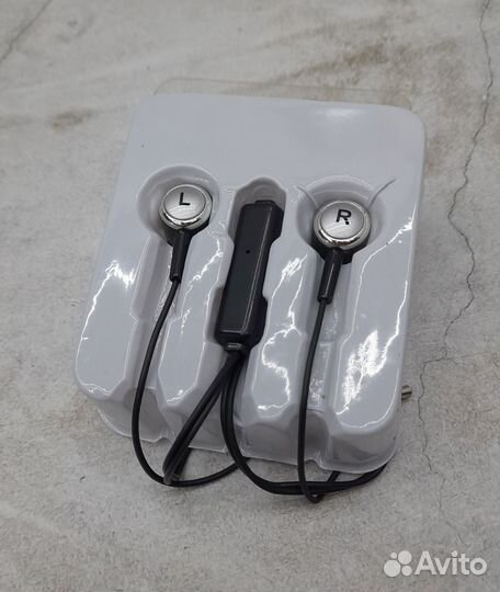 Наушники проводные Defender новые