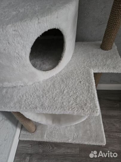 Домик для кошки с когтеточкой