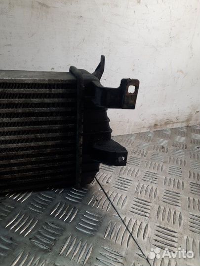 Интеркулер Opel Astra универсал 1.7 Z17DTH 2010