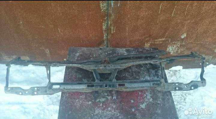 Передняя панель(телевизор) Фольксваген Пассат В4