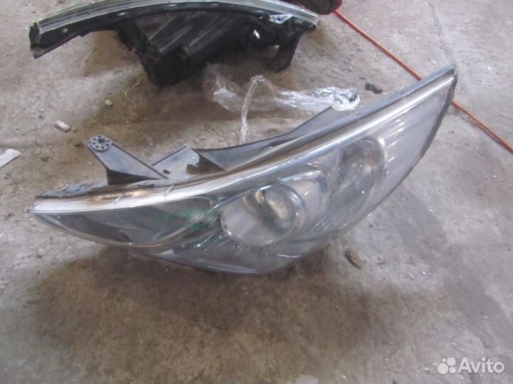 Фара левая Hyundai Sonata VI 2010-2014