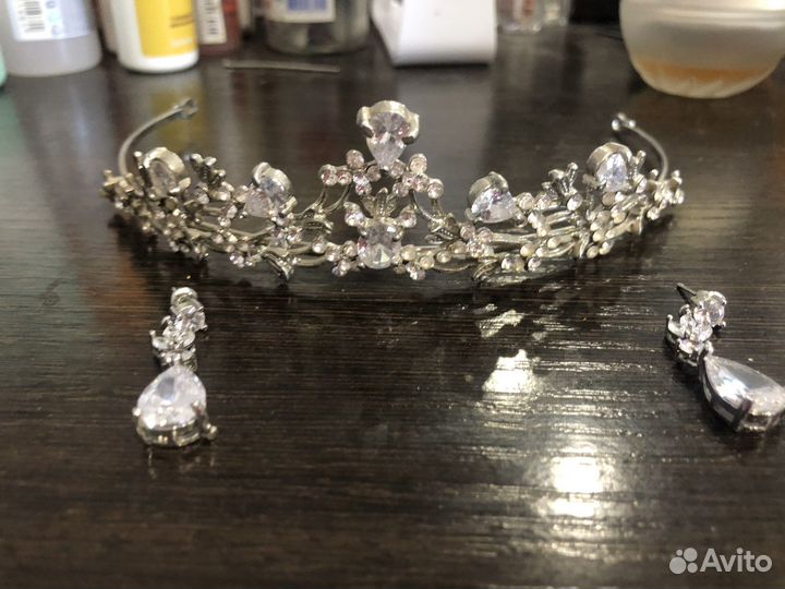 Корона и серьги