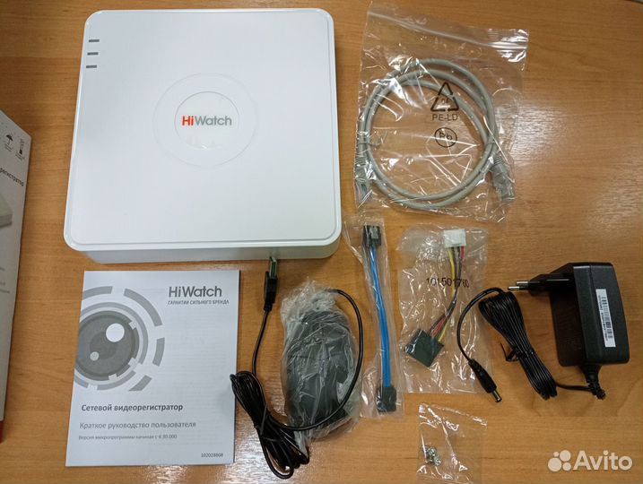 Регистратор для 8х 4Мп IP камер HiWatch DS-N208(C)