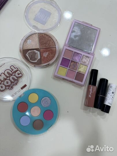 Набор косметики пакетом