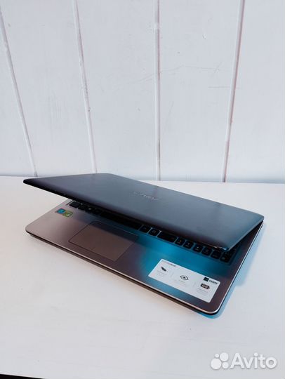 Asus как новый игровой(intel gold/ssd/8/две видео