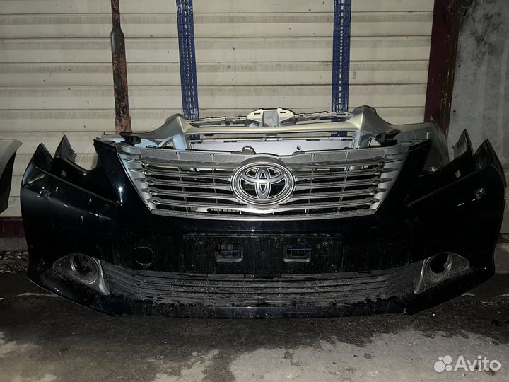 Бампера Тойота Форд б.у Оригинал