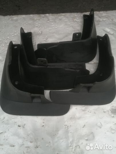 Брызговики Nissan Cefiro A33