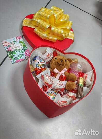 Подарочный набор 8 марта, сердце, конфеты, мишка