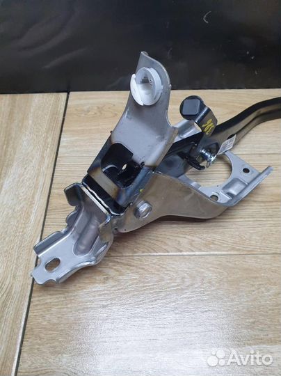 Педаль тормоза Hyundai Santafe 4 TM