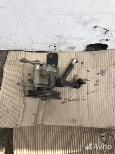 Насос гур Nissan Pathfinder III (2004—2010)