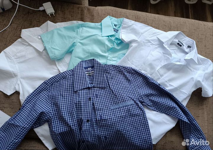 Рубашки на мальчика в идеальном состоянии 128-134