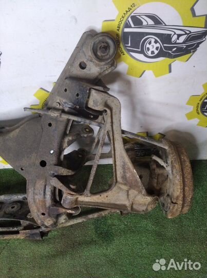 Подрамник задний Nissan Serena минивен CD20 1994