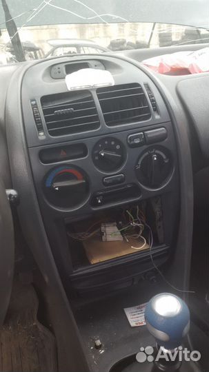 Центральная консоль mitsubishi carisma