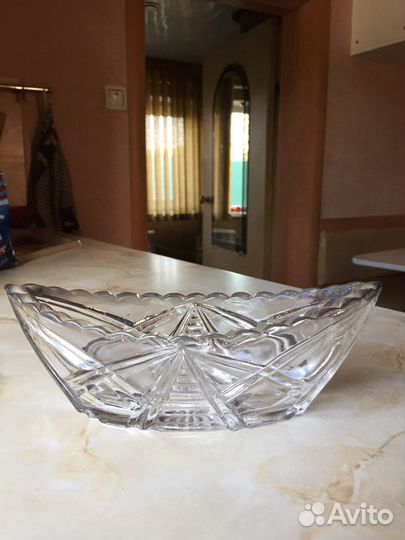 Хрустальная ваза