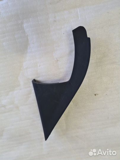 Крышка зеркала правая Kia Cerato 2006