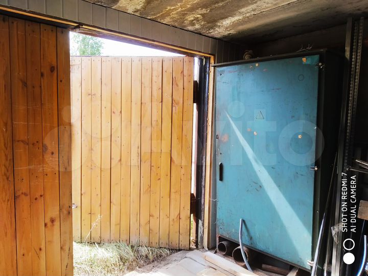 Гараж, > 30 м²