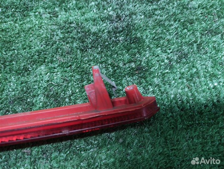 Отражатель бампера заднего правый Honda Civic 5D