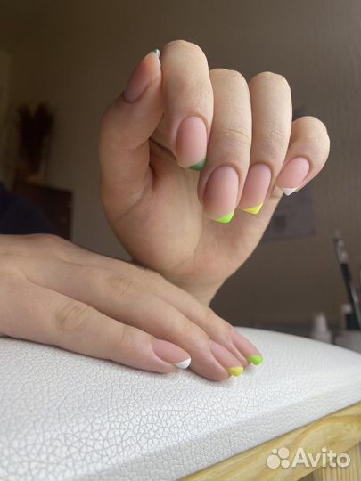 Маникюр, смарт педикюр (Парк победы)