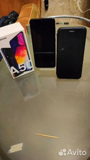 Samsung Galaxy A50, 4/64 ГБ