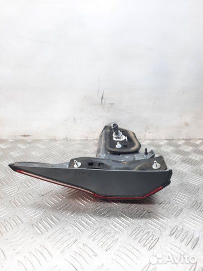 Фонарь крышки багажника левый Honda Hr-V 3