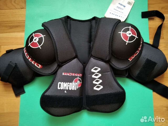 Нагрудник хоккейный. Щитки хоккейные