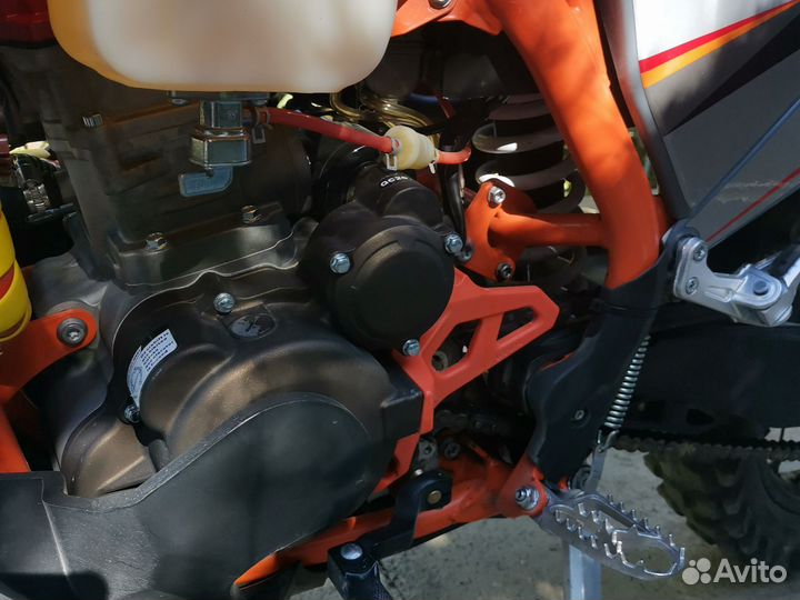 Regulmoto Crosstrec 300