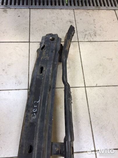 Усилитель бампера передний Hyundai Getz G4ED