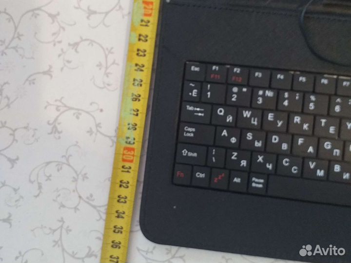 Чехол - клавиатура для планшета