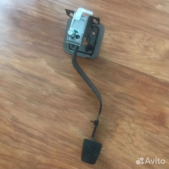 Запчасти для Mitsubishi L200 и Nissan X-Trail