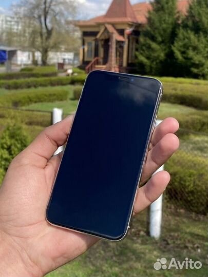 iPhone X, 64 ГБ