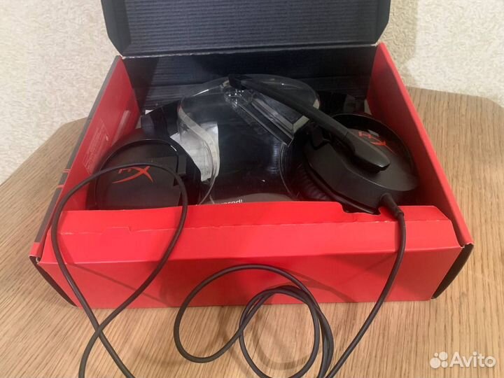 Игровые наушники HyperX