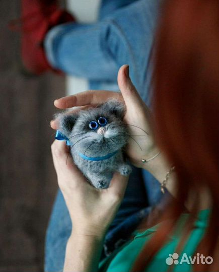 Вязаные котики игрушки ручной работы