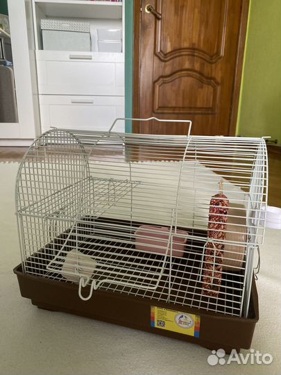 Новая клетка для хомяков(С колесом и кормушкой)