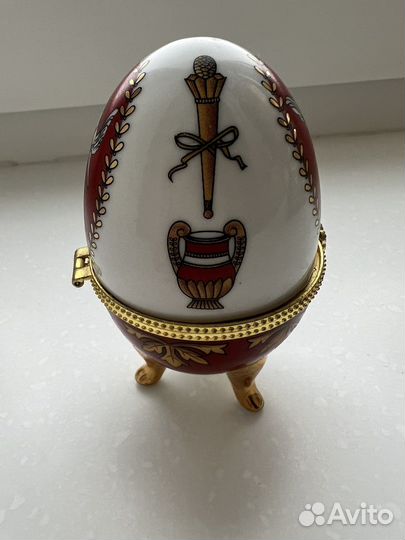 Пасхальное яйцо фарфор