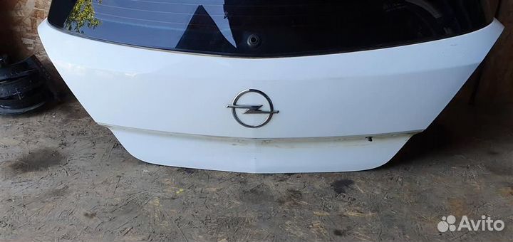 Дверь багажника со стеклом Opel Astra H 2004-2014