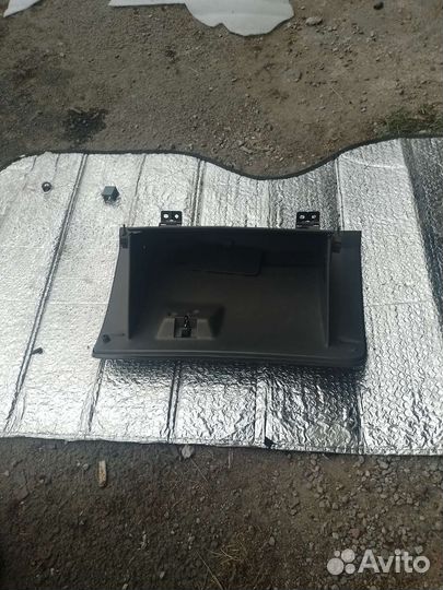 Бардачок торпеды Kia spectra 1.6 101л.с