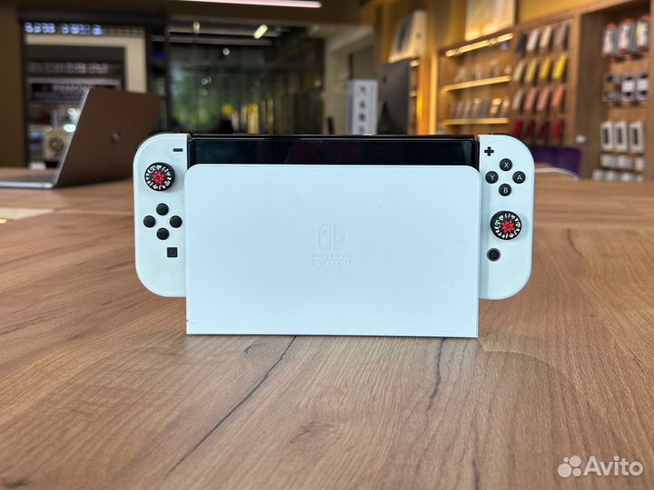 Nintendo Switch oled 64GB White