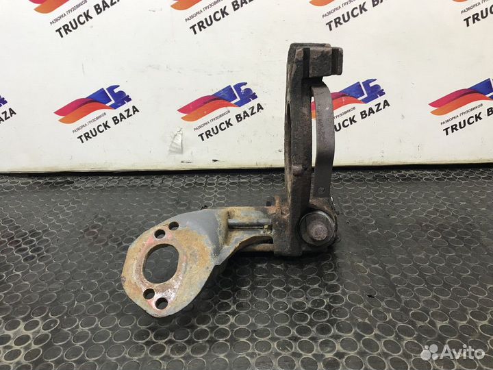 Щит опорный передний левый