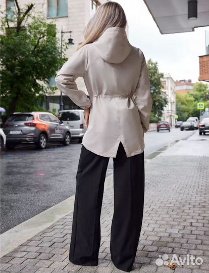 Куртка ветровка женская р 44