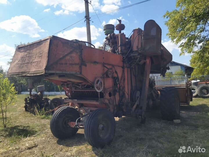 Комбайн Нива-Сельхозтехника СКА-5, 1991